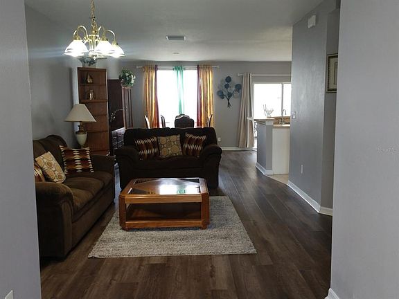 5th image of 9711 Carlsdale Dr