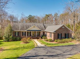 106 Smith St, Signal Mountain, TN 37377