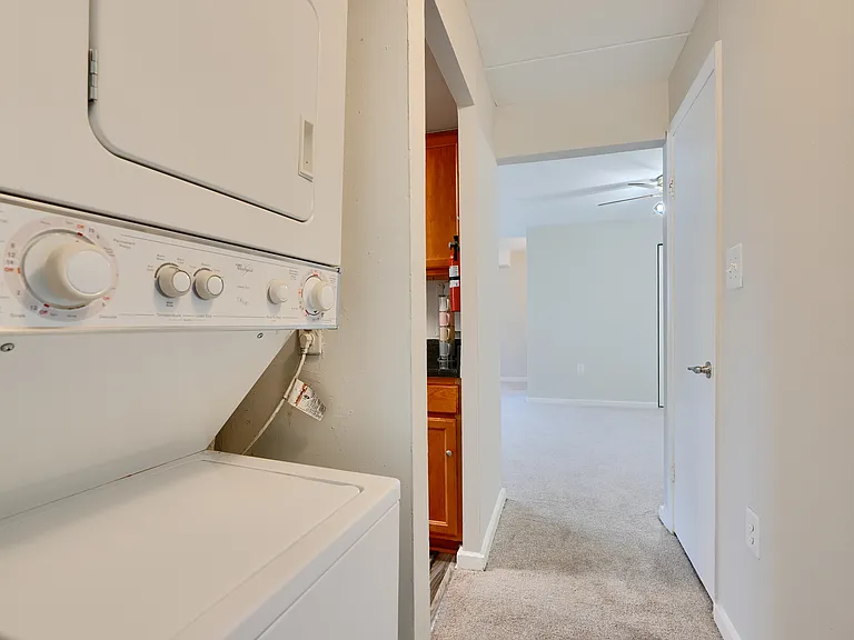 Westchester West Apartments — Photo 23