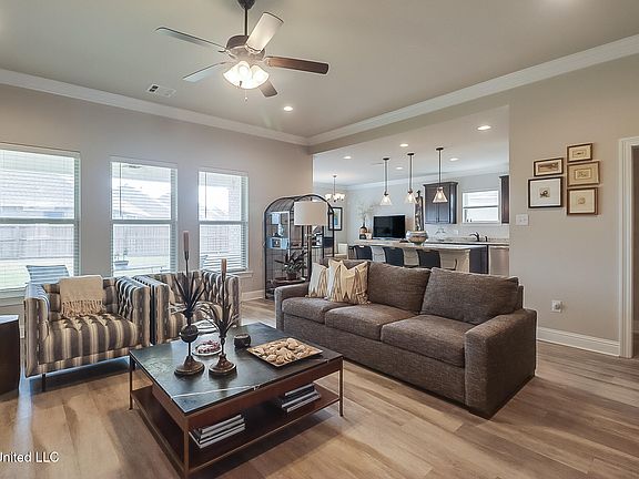 4th image of 3030 Sea Oats Dr