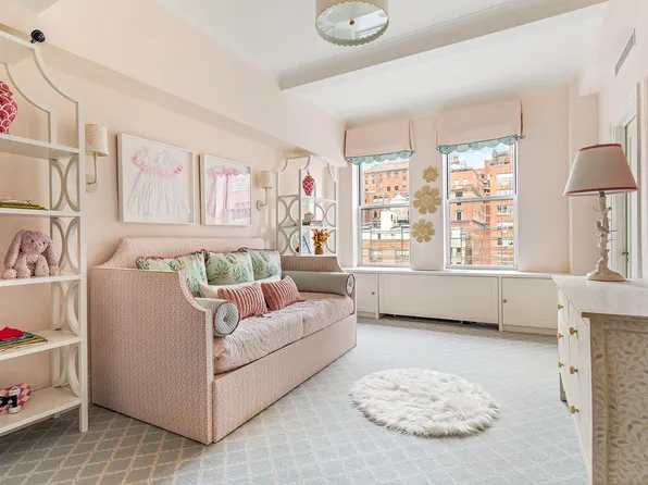 130 East 75th Street image 2 of 18