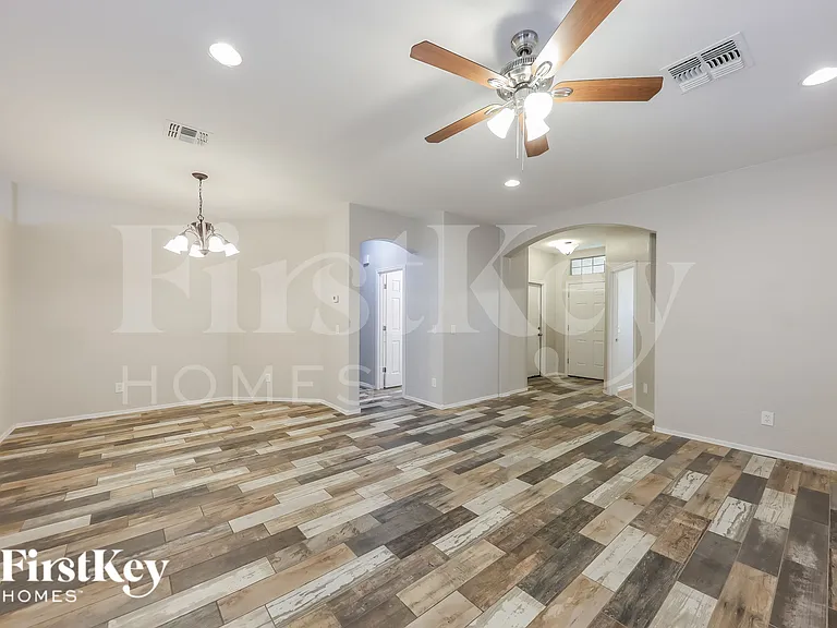 4621 W Fortune Dr — Photo 3