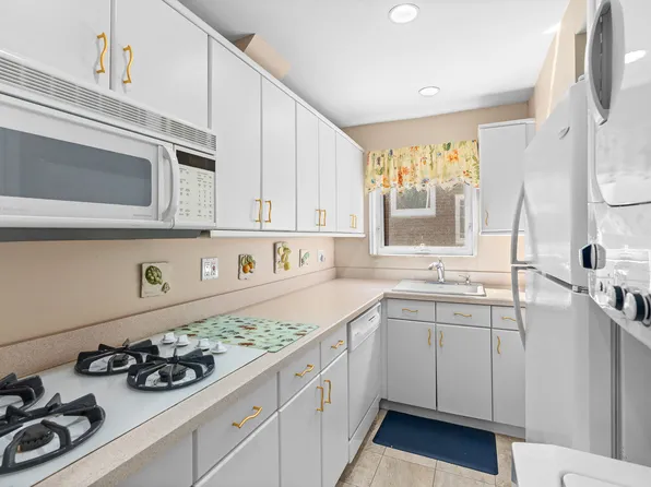 8506 Narrows Avenue image 29 of 45