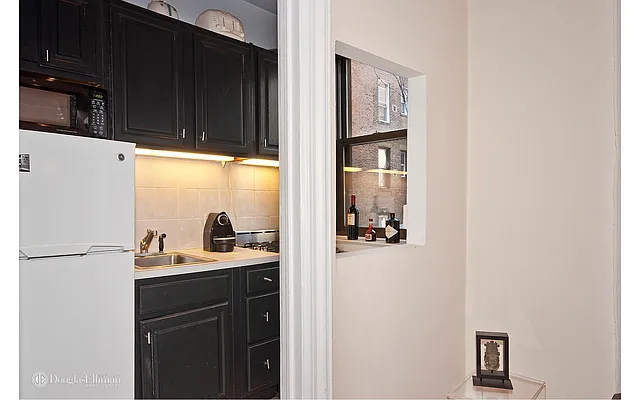 Sold by Douglas Elliman | media 3