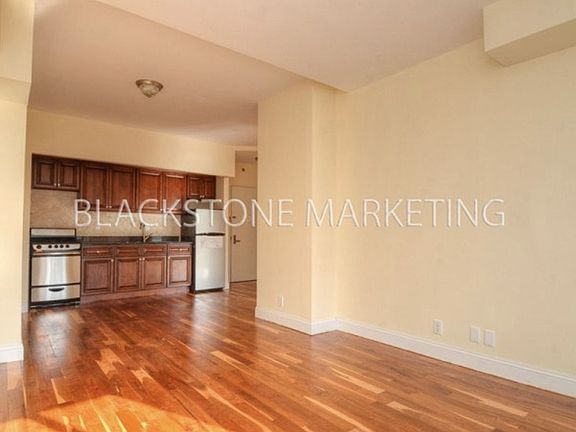 2nd image of 2205 3rd Ave APT 8A