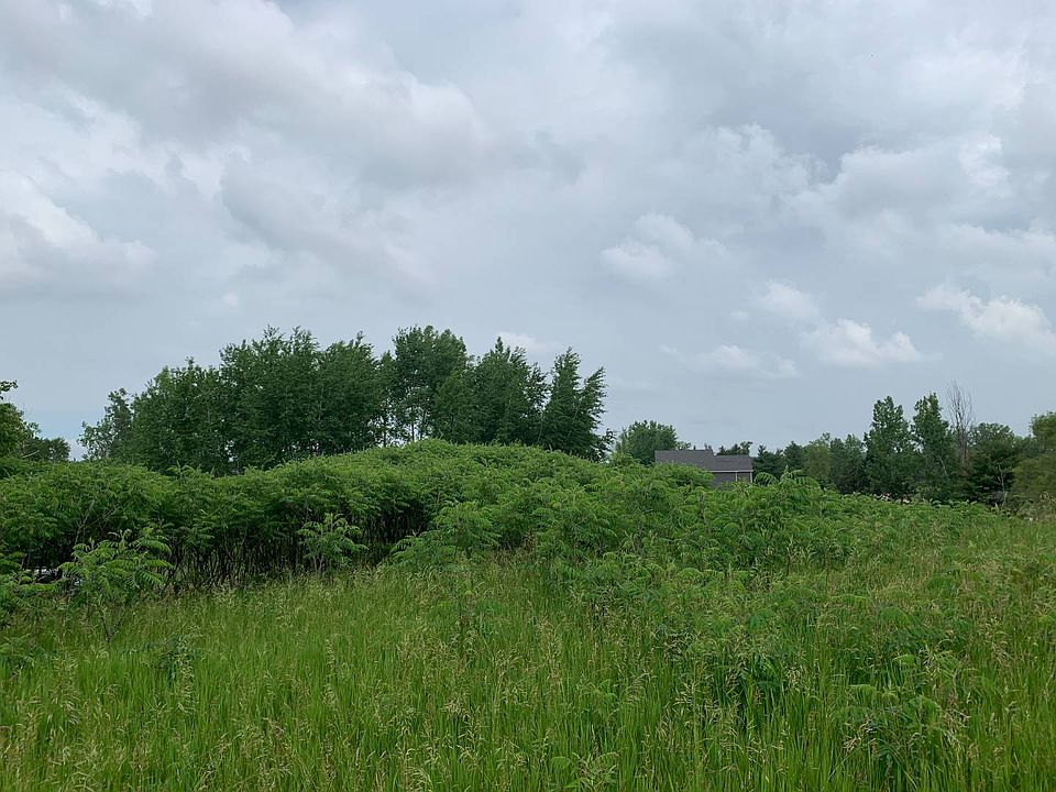 2nd image of 1179 Clubhouse Dr