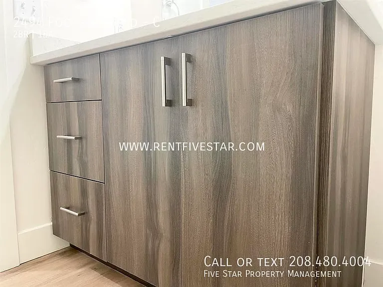 2494 Foothill Blvd #C — Photo 10