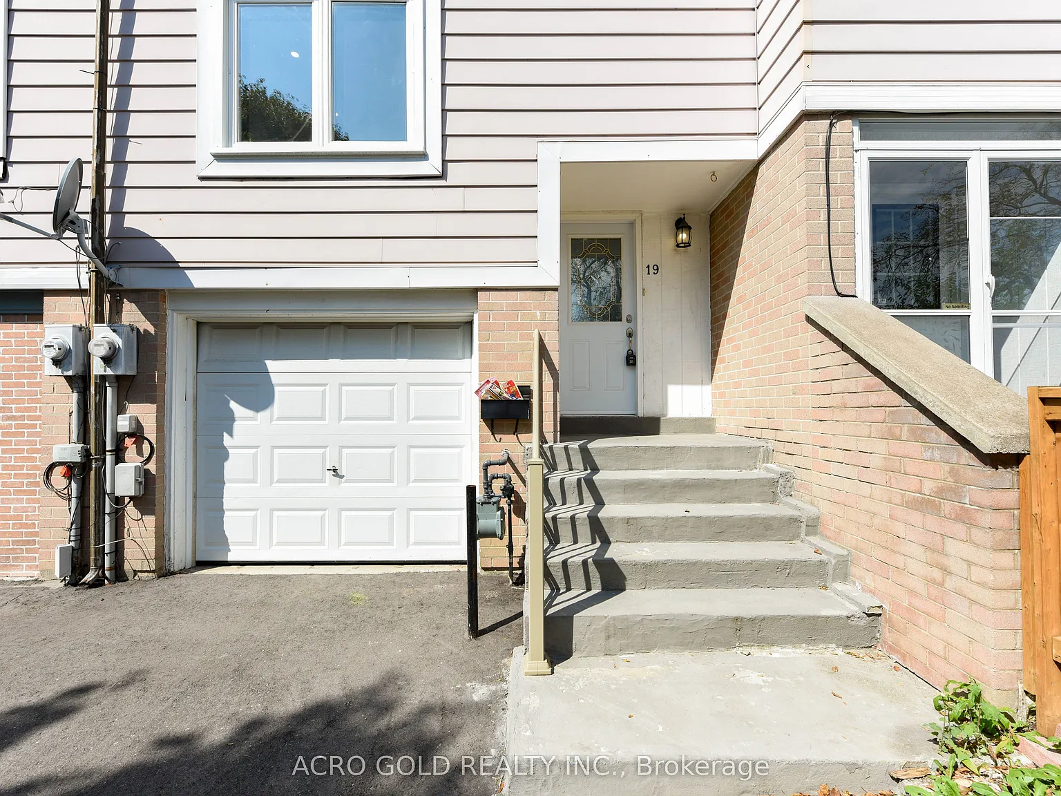 4 bed, $3,000 — Photo 3
