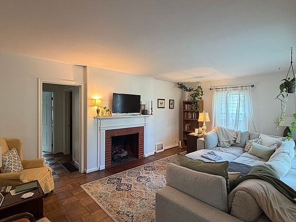 2nd image of 5936 Ralston Ave