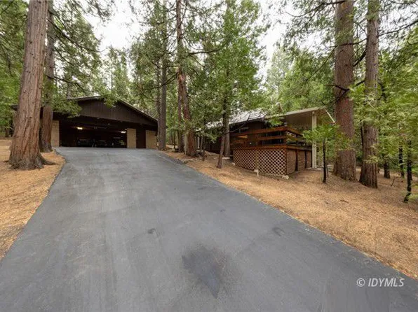 54805 S Circle Dr, Idyllwild, CA 92549