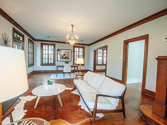 5th image of 1607 N Parkway Ave