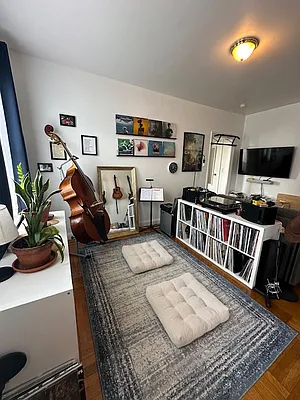 Rented by FRESH SPACES NYC | media 1