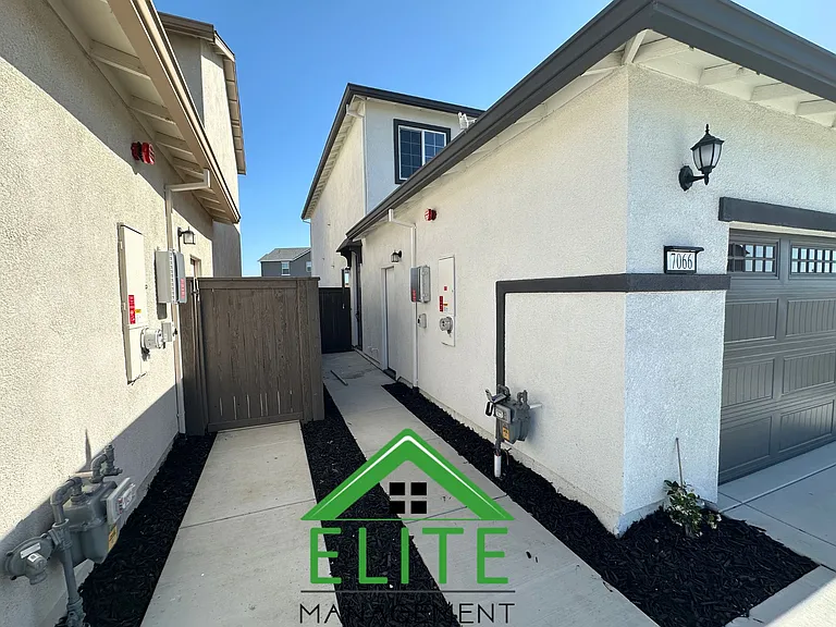 7066 Rocky Bay Rd #1 — Photo 17