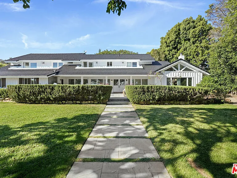 29225 Cliffside Dr — Photo 35