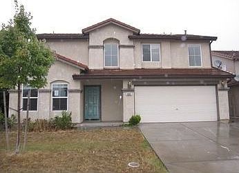 1st image of 2825 Saxton Dr