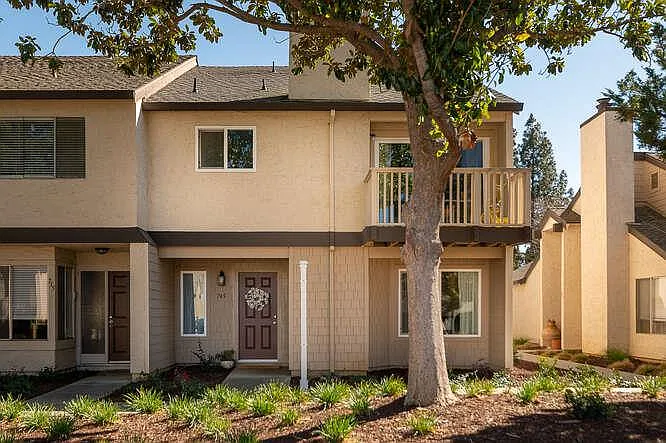 745 Mendecino Way photo 1