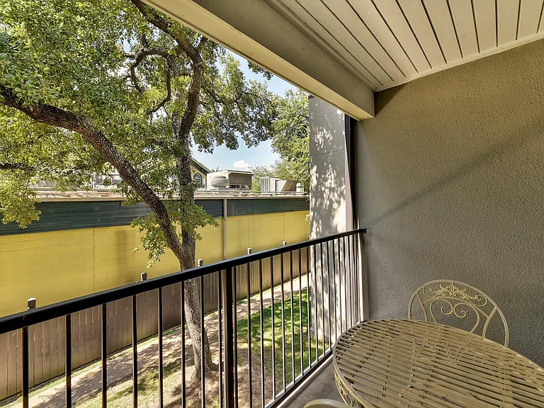 935 La Posada Dr #213 — Photo 15