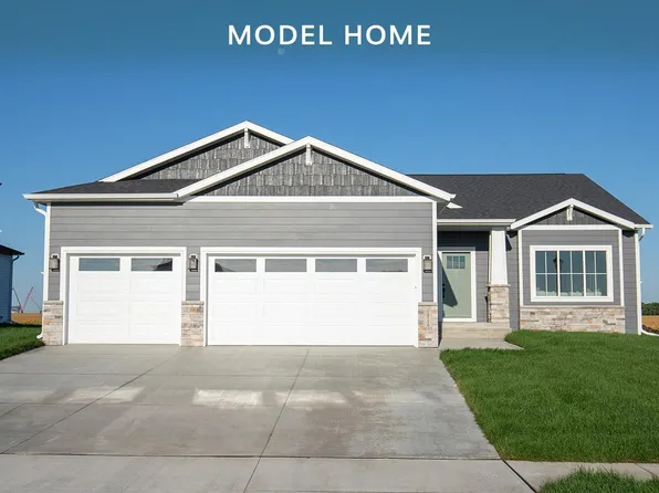 10219 Concord Dr, Horace, ND 58047