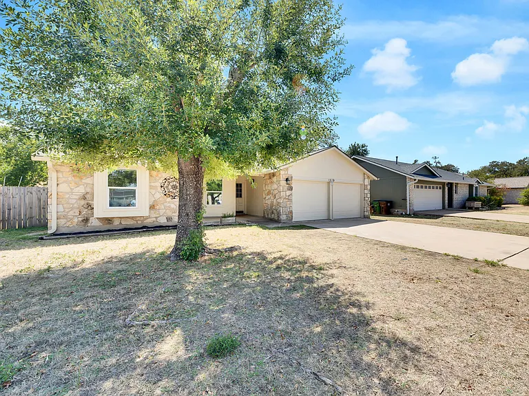 519 Yucca Dr — Photo 31