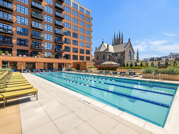 2nd image of 130 Tresser Blvd #924