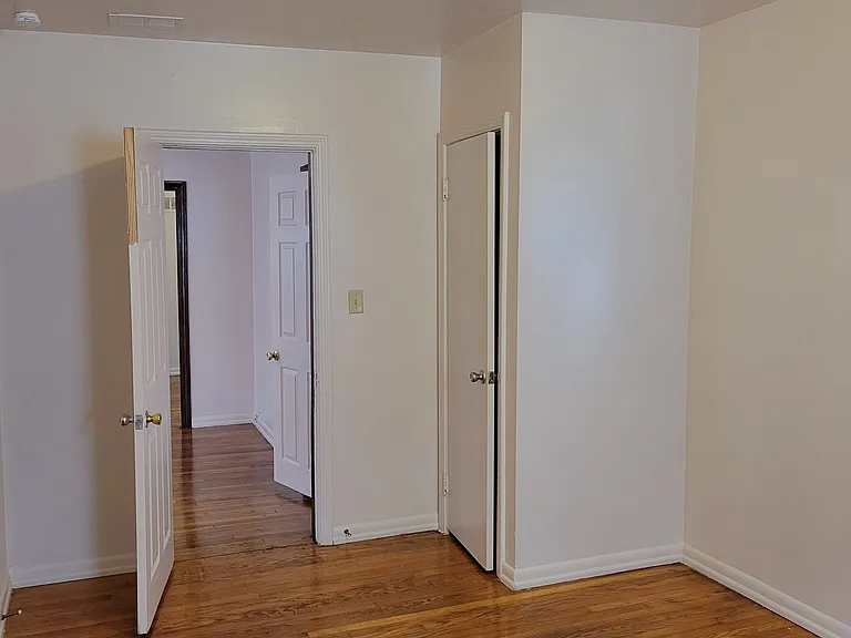 20021 Grandview St — Photo 5