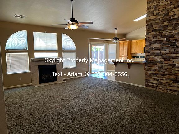 3rd image of 2883 E Brandon Ln