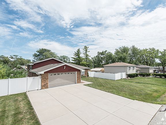 3rd image of 10205 S 84th Ave