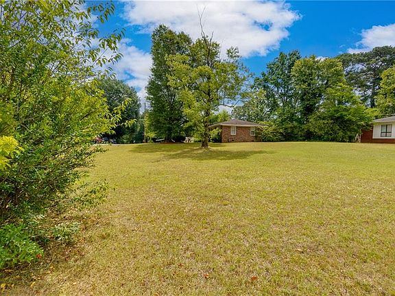 2nd image of 716 Hamby Dr