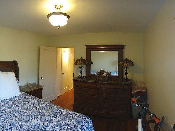 5th image of 7843 147th St APT 3T