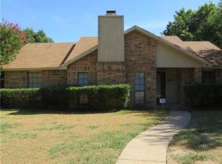 409 Timberleaf Dr, Grand Prairie, TX 75052