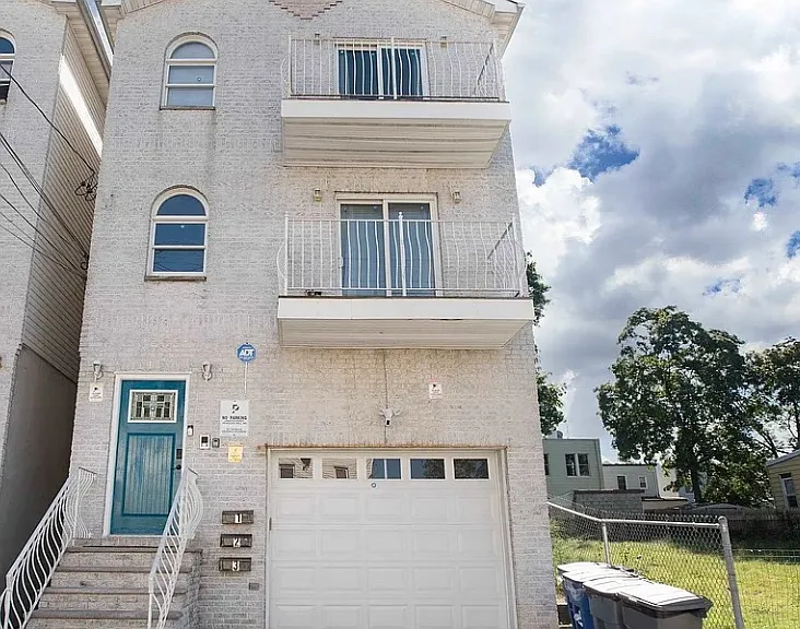 119 Armstrong Ave #2 — Photo 1
