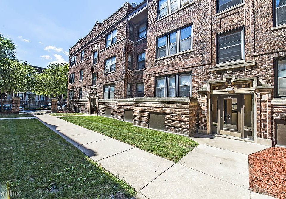 5015 S Champlain Ave Apartments Chicago Exterior_01