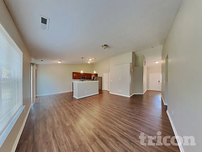 7536 Miesha Ct — Photo 2