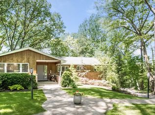 4 Laura Ln, Scarsdale, NY 10583