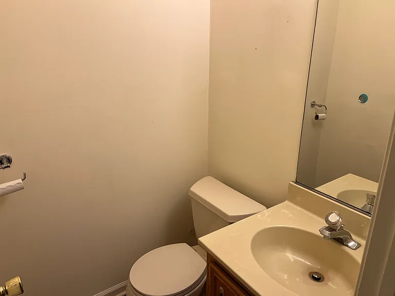 5637 Grace Ave — Photo 4