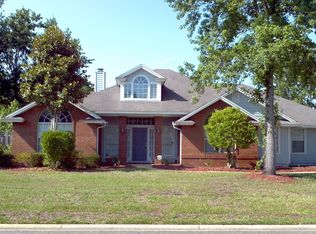 200 Edgewater Branch Dr, Saint Johns, FL 32259