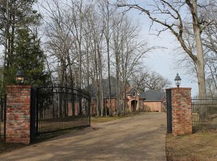 12 Riverside Pl, Hooks, TX 75503