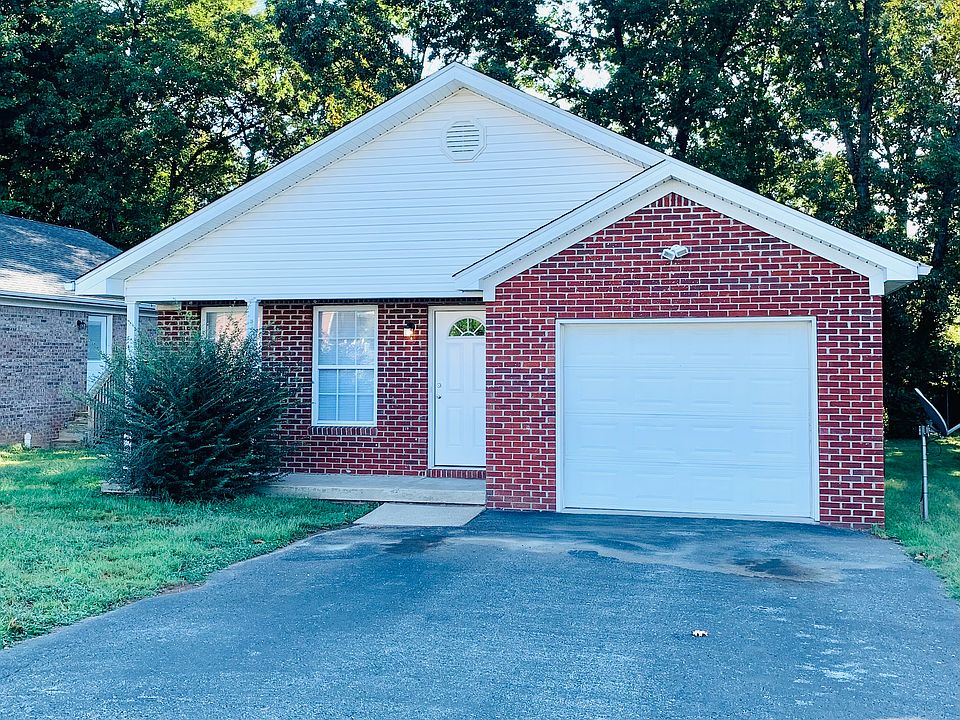 1st image of 400 Catalpa Cir