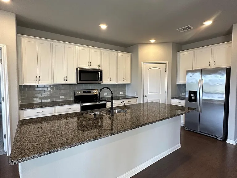 13000 Titanium St — Photo 2