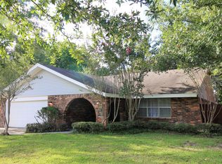 3009 Navajo Cir, Hattiesburg, MS 39402