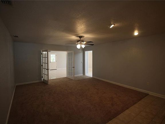 3rd image of 2807 Pine Acres Dr