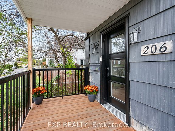 4th image of 206 5th St W
