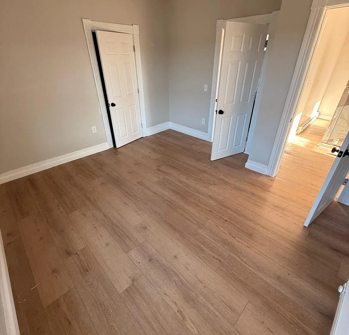 3 bed, $2,300 — Photo 3