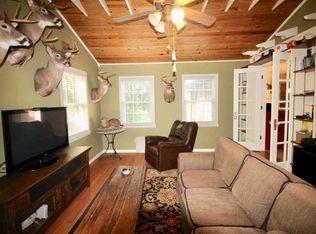 206 Lawrence Bridge Rd, Seneca, SC 29672