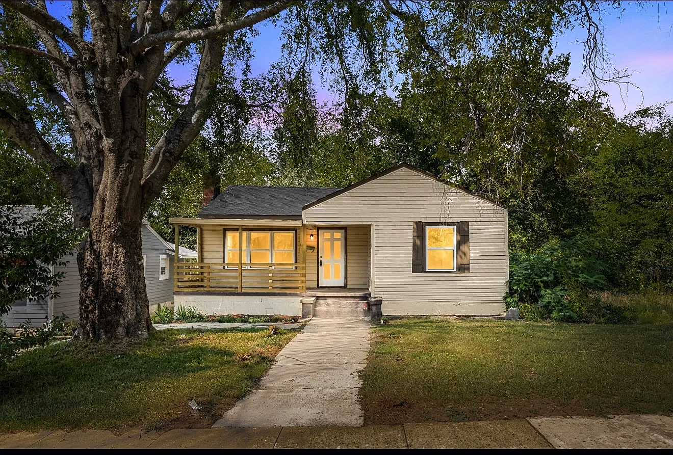 3 bed, 1345 sqft, $1,300 — Photo 1