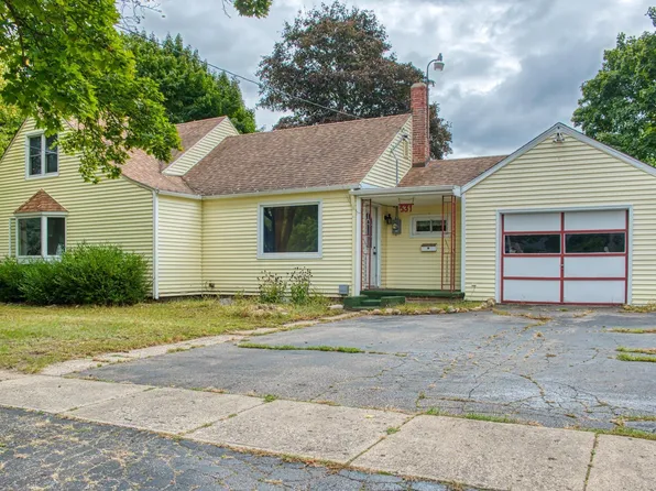 531 Converse St, Corunna, MI 48817