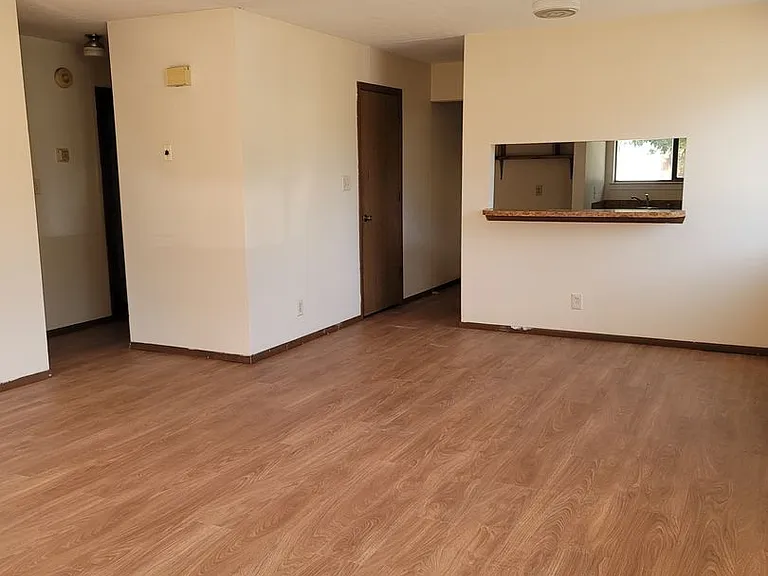 1705 Cliffside Dr — Photo 6