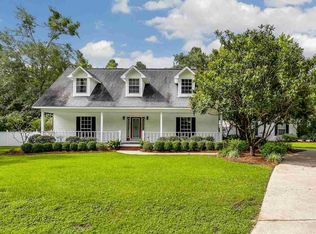 493 Pinebrook Cir, Cantonment, FL 32533