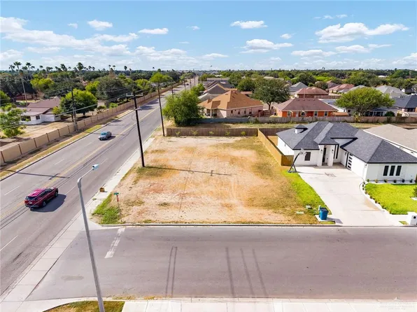 501 Hunter Dr, Alamo, TX 78516