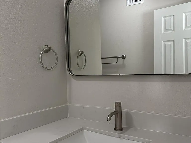 1824 Thonig Rd #14 — Photo 14